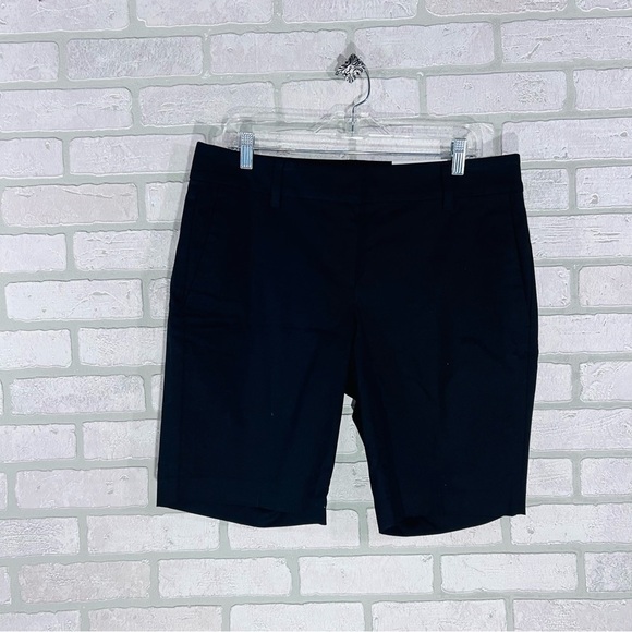 Ann Taylor Factory The 10” Shorts in Black Size 10 - Picture 2 of 7